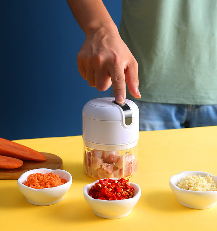 New Mini Portable Multifunctional Electric Food Chopper And Grinder