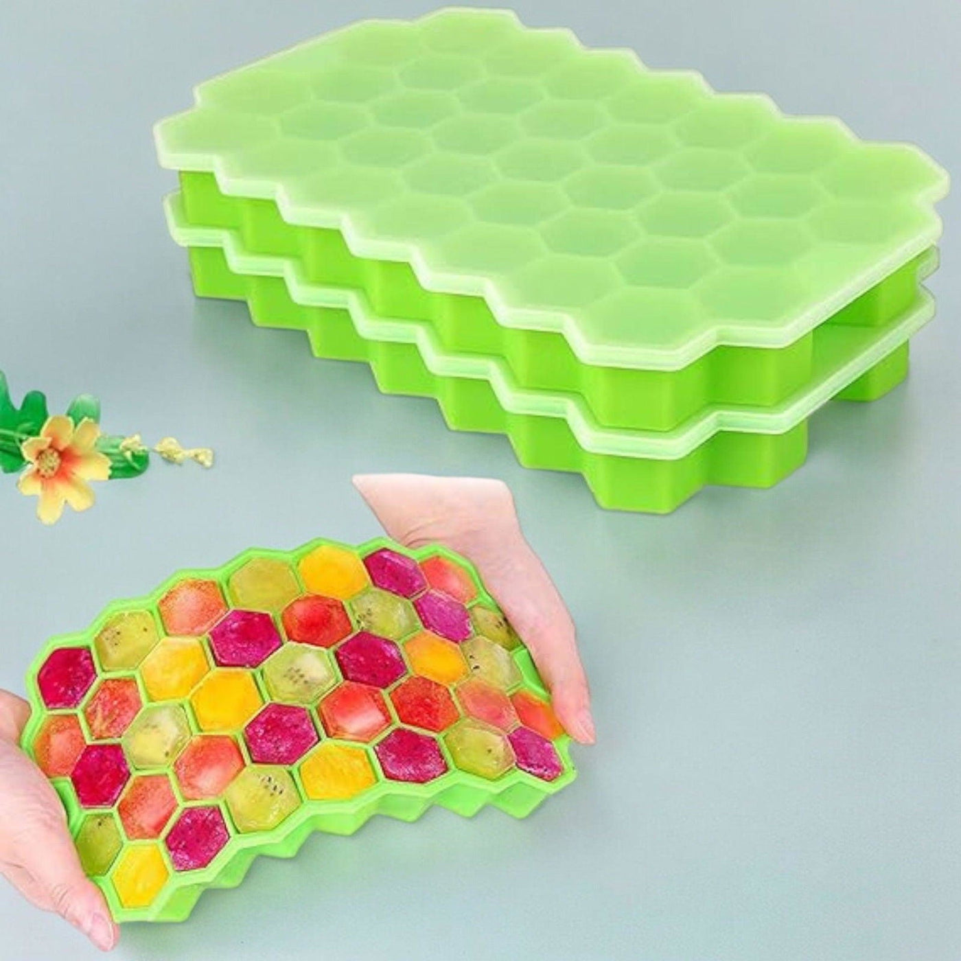 Silicone Ice Cube Tray with Lid - Honey Comb Push Pop Mini Ice Cube Molds